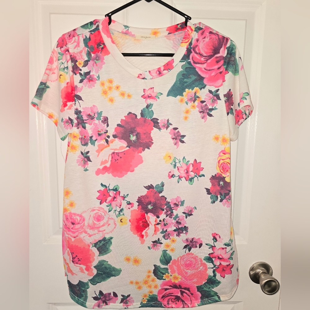 12pm by Mon Ami Women's Summer Floral Scoop Neck Tee Tshirt White Large